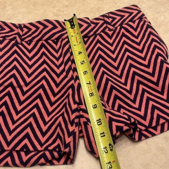 Ann Taylor LOFT The Riviera Shorts size 2 Coral pink Navy Chevron Stripe cotton - Picture 10 of 11